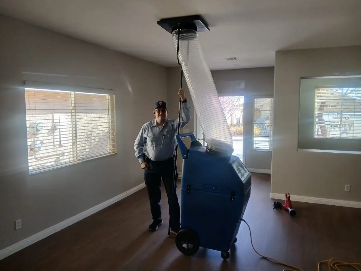 Professional Emergency HVAC Repair work inside a Silver Lake home